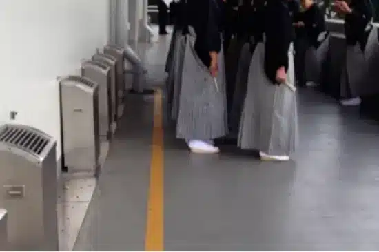 日本武道館の外壁喫煙所