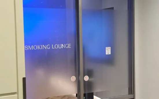 【2026最新版】羽田空港 喫煙所 完全ガイド|T1〜T3の場所・設備・地図付き | VapePenZone Japan 【2026最新版】羽田空港 喫煙所 完全ガイド|T1〜T3の場所・設備・地図付き | VapePenZone Japan