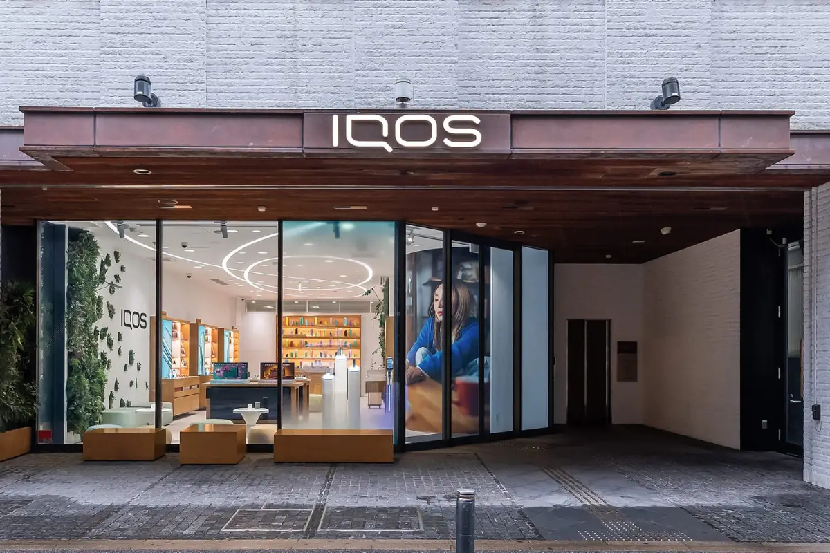 IQOS ストア 福岡ローカルストア