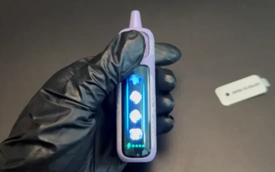 【Elfbarユーザー必見】Elfbar Ice King Pro 使い方|吸い方・メンテナンス・故障時の対処法を徹底解説 | VapePenZone Japan Elfbar Ice King Proのフレーバーが弱くなったり、吸い込みにくくなったりする理由その1:電子リキッドの不足。
