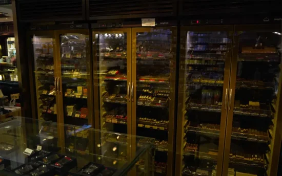 【初心者必見】葉巻はどこで買える?購入場所7選+失敗しない選び方 | VapePenZone Japan 【初心者必見】葉巻はどこで買える?購入場所7選+失敗しない選び方 | VapePenZone Japan