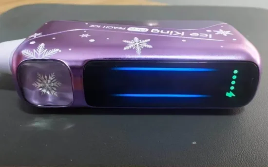【Elfbarユーザー必見】Elfbar Ice King Pro 使い方|吸い方・メンテナンス・故障時の対処法を徹底解説 | VapePenZone Japan Elfbar Ice King Proは、0〜4段階までの「5段階アイスレベル調整」に対応しています。