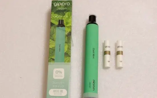 【100人が選んだ】電子シーシャ ドンキで買える15選 | 味・吸い心地を徹底評価 | VapePenZone Japan gippro neo 日本持ち運びシーシャ