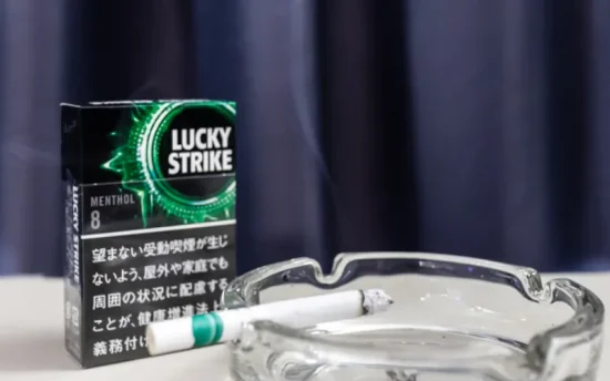 【2026年版】ラッキー ストライク 種類一覧|全フレーバー解説&おすすめランキングTOP5! | VapePenZone Japan ラッキー・ストライク・ブラック・シリーズ・メンソール・8