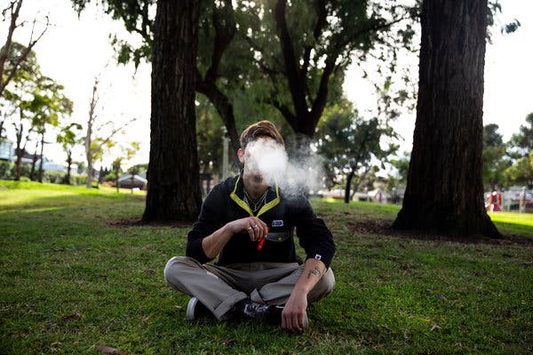 なぜPuff Barがより良い喫煙の選択肢と言われたのか？ | VapePenZone Japan