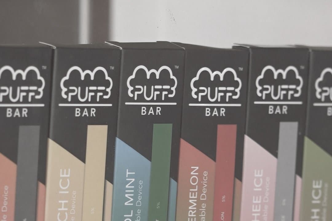 Puff Bar 使い捨て電子タバコ レビュー | VapePenZone Japan