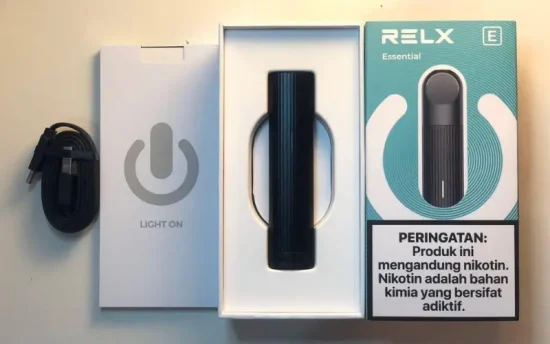 【RELX Essential レビュー】2025年最高のスターター電子タバコ！ | VapePenZone Japan