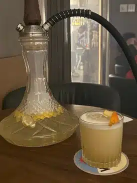 シーシャ吸わない人でも楽しめる？初めての水煙バーガイド | VapePenZone Japan