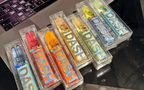 【2026年】Snowplus dash レビュー | 3つのポイントと女性・初心者に人気のフレーバー | VapePenZone Japan snowplus dash 4000回 日本 使い捨て電子タバコ