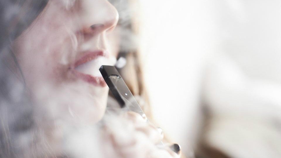 どうしてJUULが日本で人気がありますのか？ | VapePenZone Japan